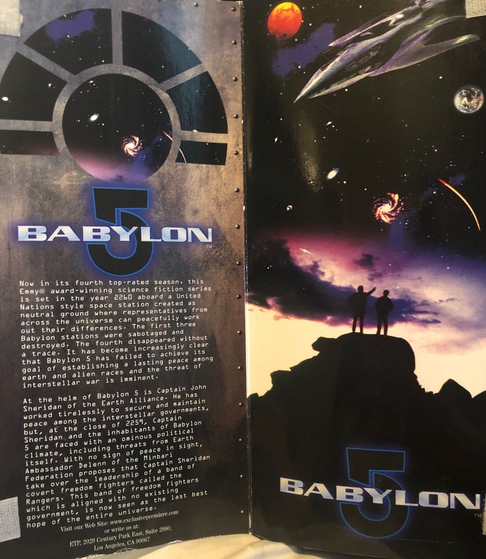 Captain John Sheridan - Exclusive Premiere (Babylon 5) action figure collectible [Barcode 611385200000] - Main Image 4