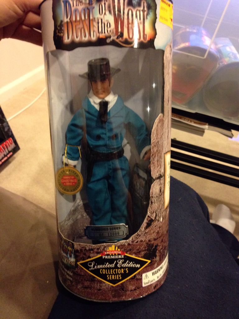 JAMES WEST - Exclusive Premiere (Wild, Wild West) action figure collectible [Barcode 611385220015] - Main Image 2