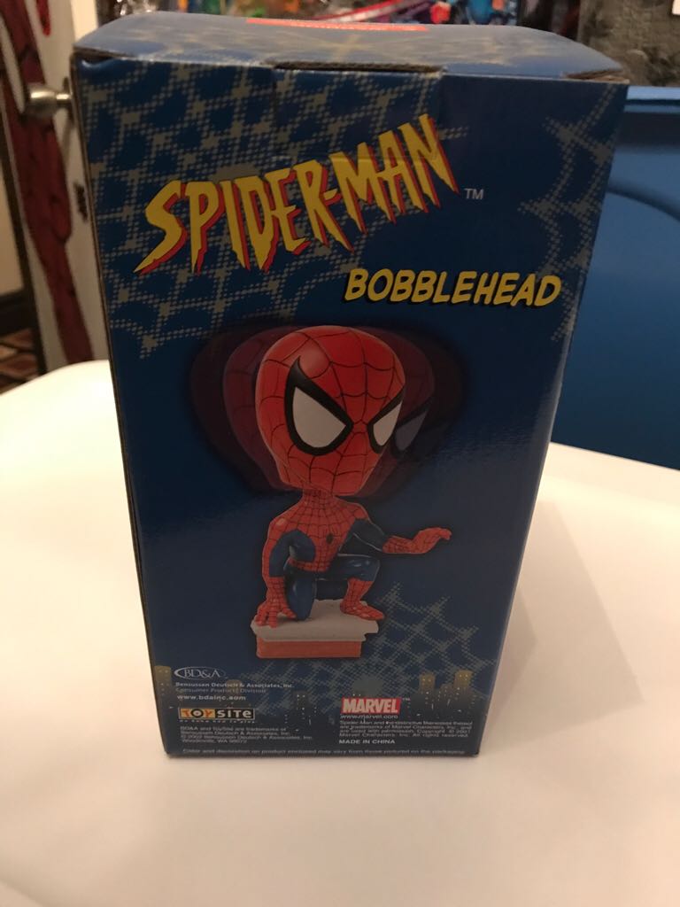Spiderman Bobblehead - 2001  action figure collectible [Barcode 617885911439] - Main Image 2