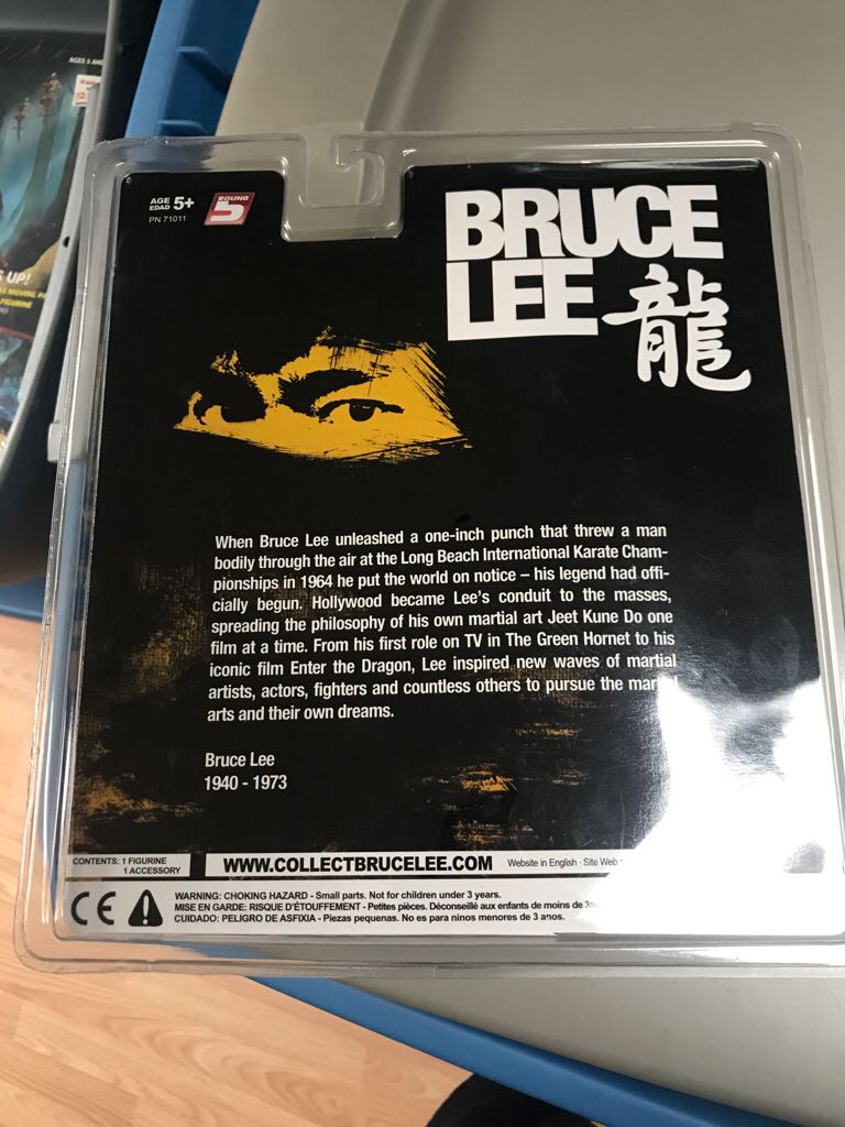 Bruce Lee 6 inch Collector Action Figure  action figure collectible [Barcode 628135710115] - Main Image 2