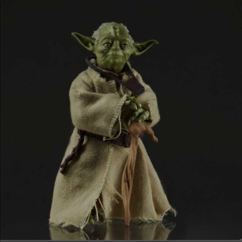 Luke Skywalker-Hoth - Hasbro (Empire Strikes Back) action figure collectible [Barcode 630509246663] - Main Image 3