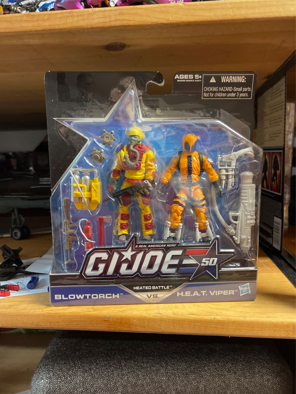 Blowtorch VS H.E.A.T. Viper - Hasbro (G.I. Joe: 50th Anniversary) action figure collectible [Barcode 630509252381] - Main Image 3