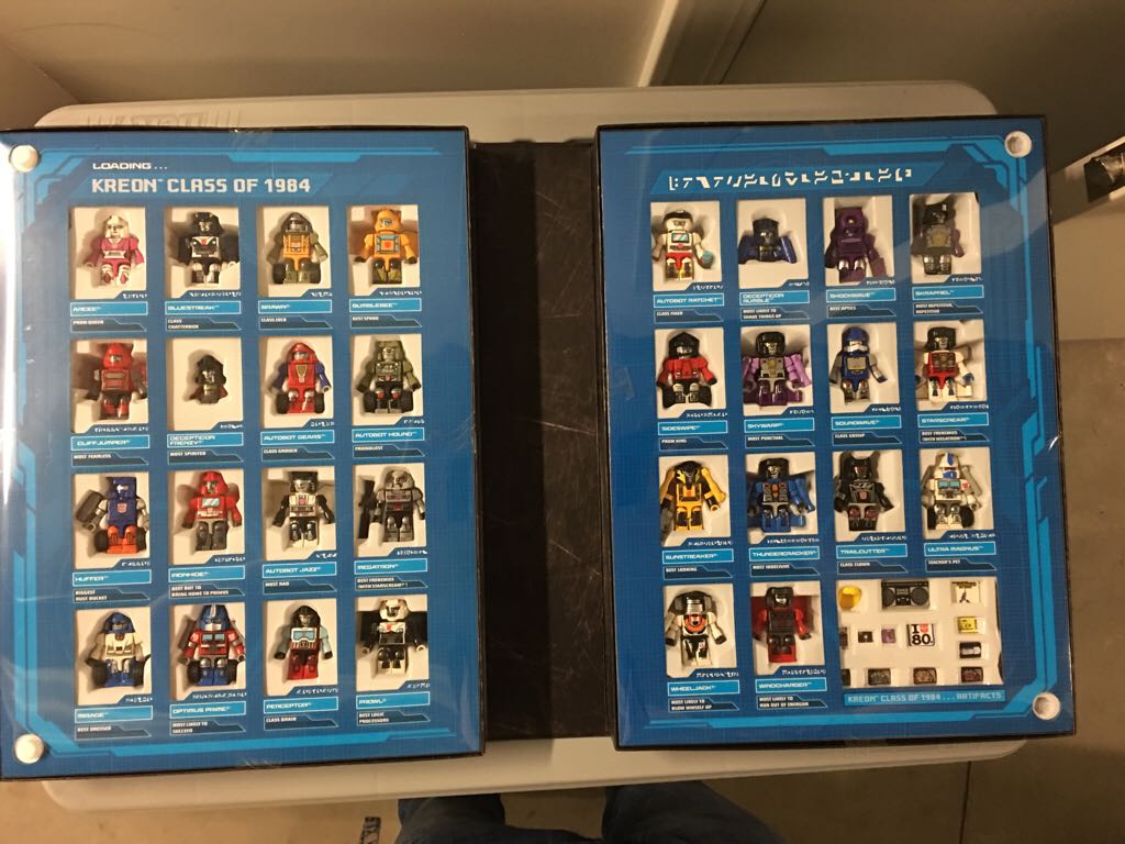 Kreon Class of 1984 - Hasbro (Kre-o Transformers) action figure collectible [Barcode 630509257157] - Main Image 2