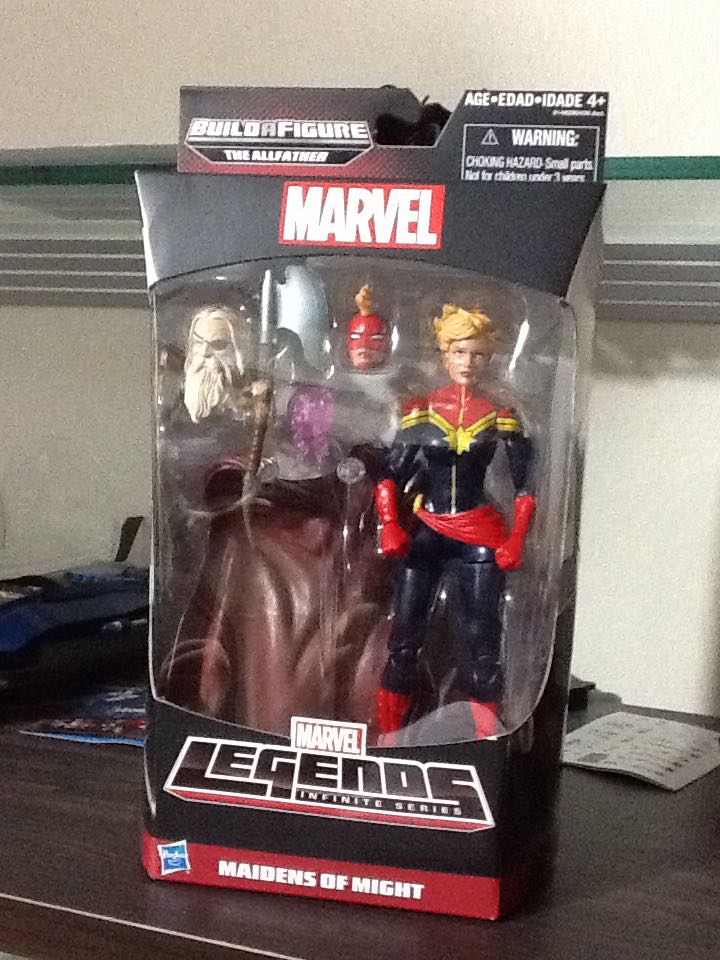 Captain Marvel - Hasbro (Marvel Legends Allfather Series) action figure collectible [Barcode 630509273904] - Main Image 2