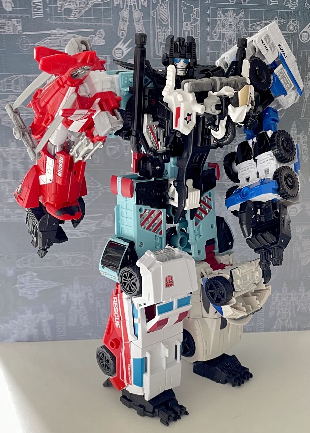 Hot Spot - Hasbro (Transformers Combiner Wars) action figure collectible [Barcode 630509298327] - Main Image 3