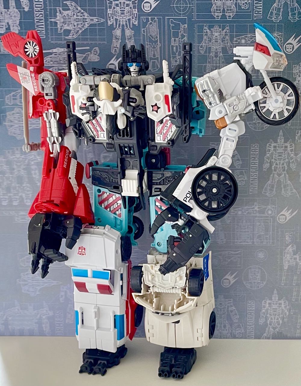 Hot Spot - Hasbro (Transformers Combiner Wars) action figure collectible [Barcode 630509298327] - Main Image 4