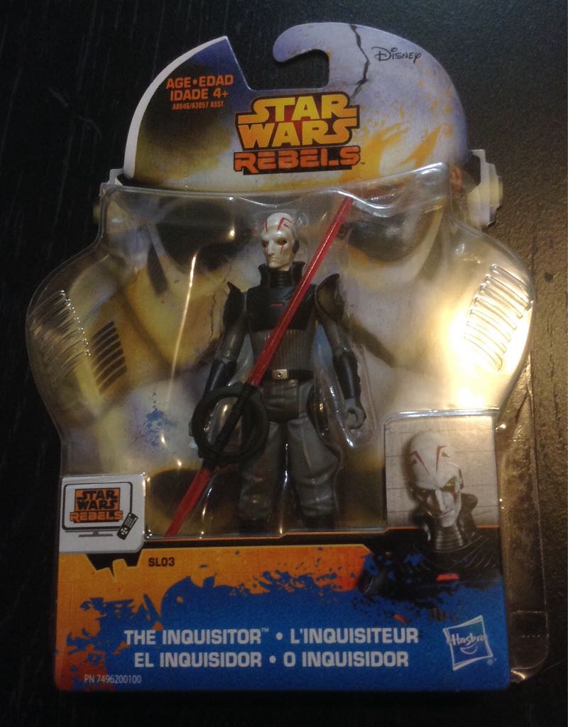 AvP: One Coin Predator Figure standing on Alien Head Series by Kotobukiya - 