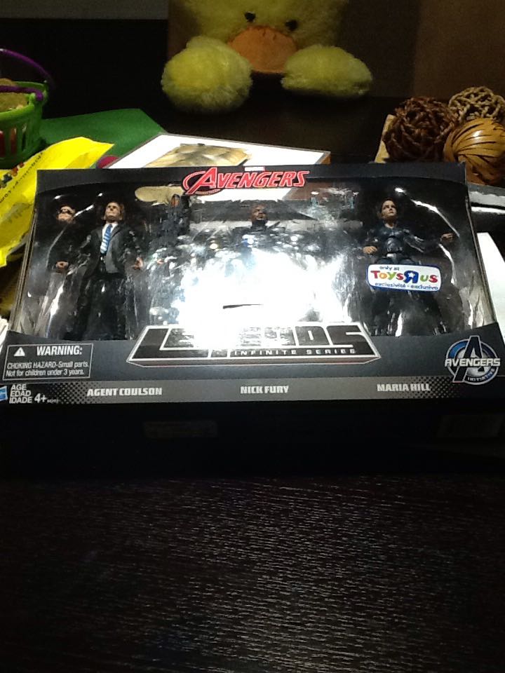 Agent Coulson, Nick Fury & Maria Hill 3 Pack - Hasbro (Marvel Legends) action figure collectible [Barcode 630509305476] - Main Image 2