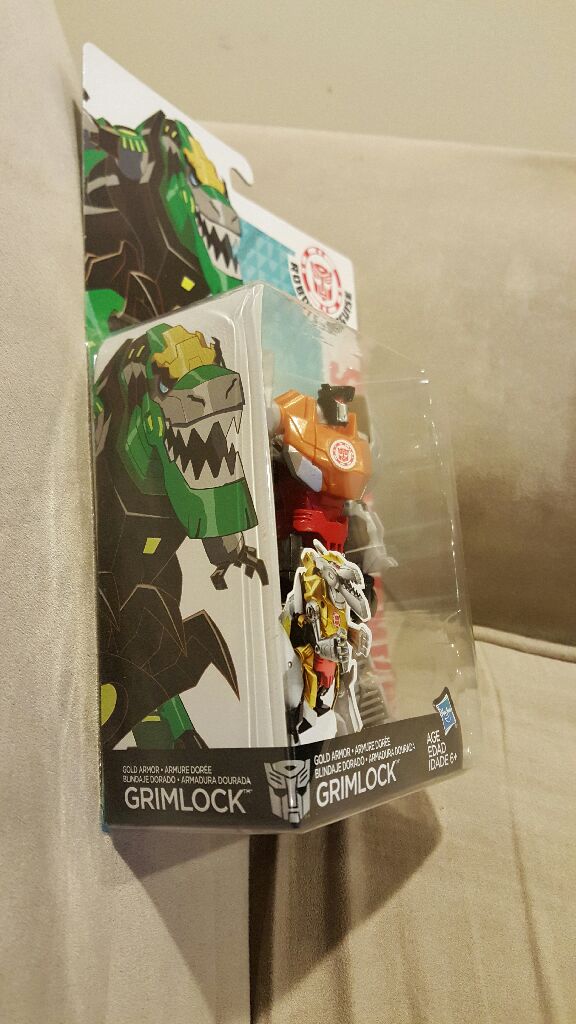 Grimlock - Gold Armor - Hasbro (Deluxe Class) action figure collectible [Barcode 630509324996] - Main Image 2