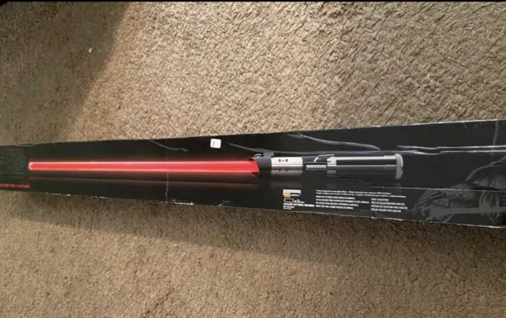Darth Vader Force FX Lightsaber - Disney/Hasbro (Black Series Replica) action figure collectible [Barcode 630509348039] - Main Image 4