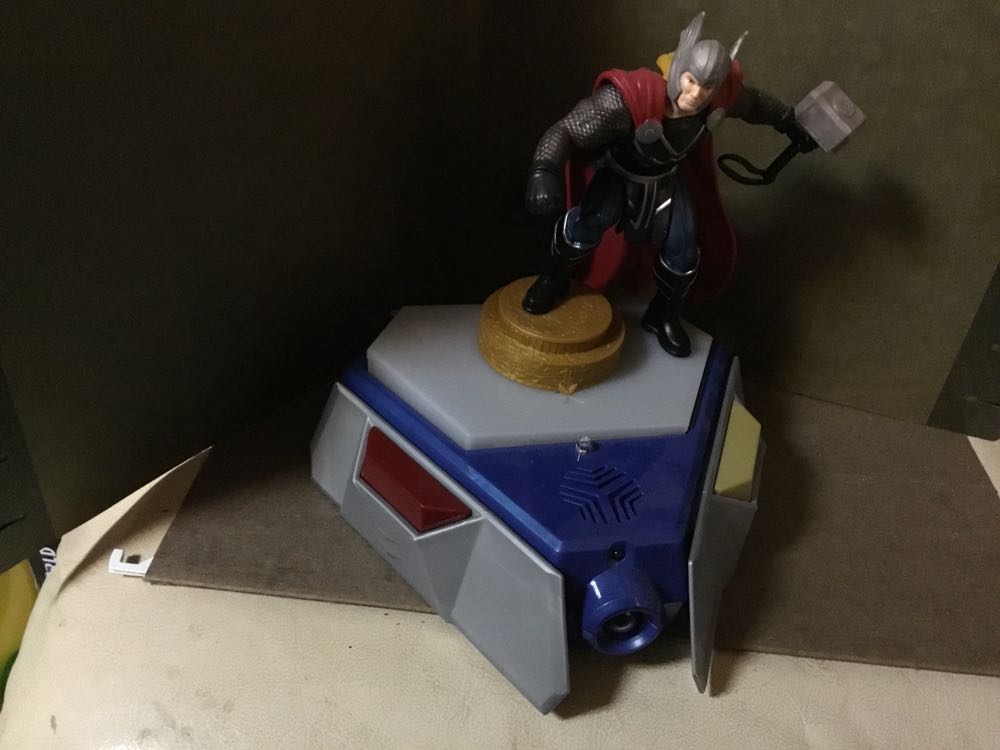 Thor Playmation - Disney Hasbro action figure collectible [Barcode 630509350087] - Main Image 3