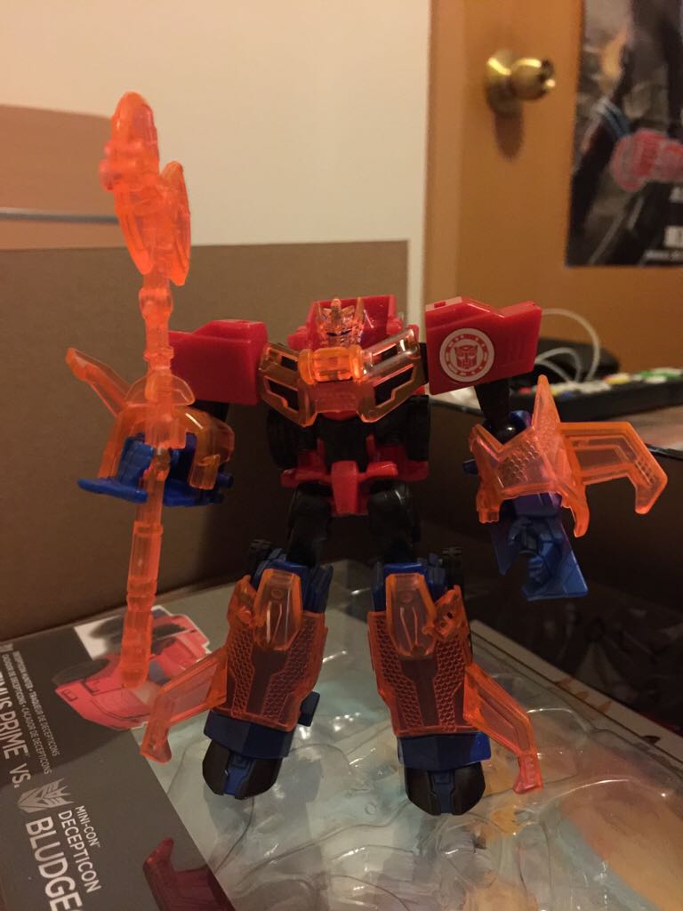 Optimus Prime - Hasbro (Transformers Robots In Disguise) action figure collectible [Barcode 630509363704] - Main Image 2