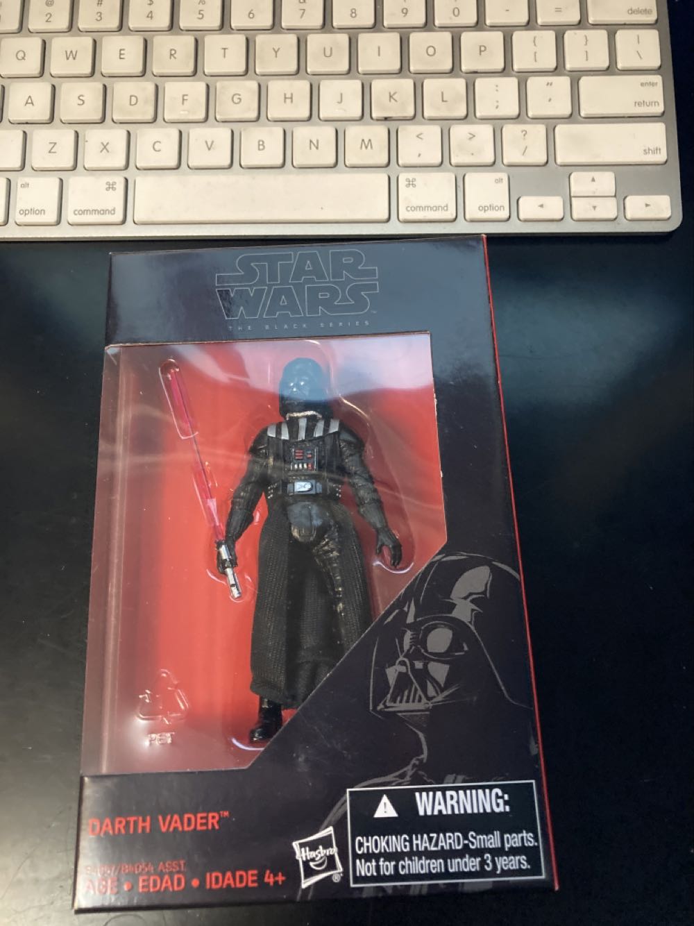 Darth Vader - Hasbro (Star Wars The Black Series) action figure collectible [Barcode 630509371709] - Main Image 3