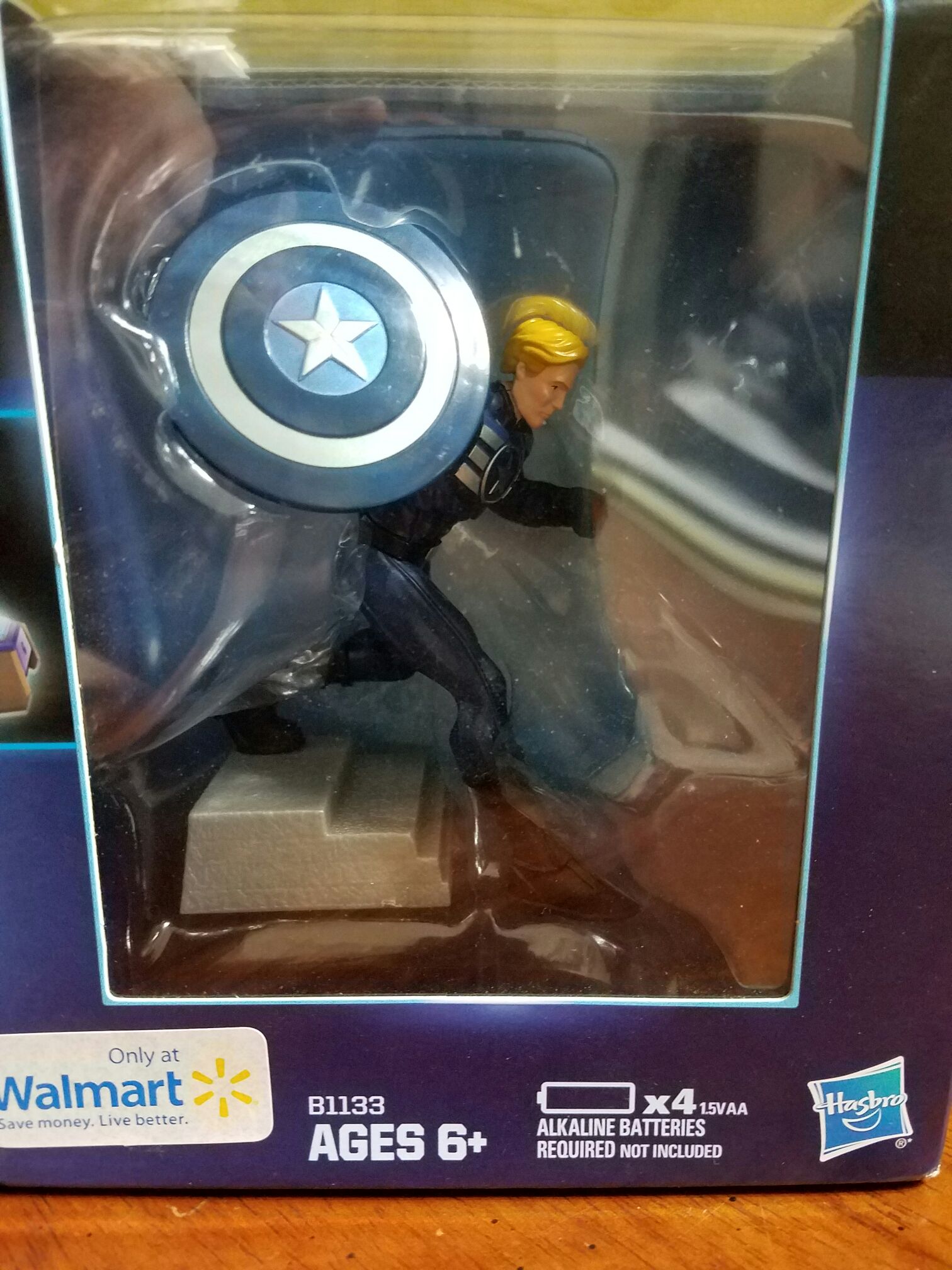 *Captain America Playmation - Disney Hasbro action figure collectible [Barcode 630509388080] - Main Image 1