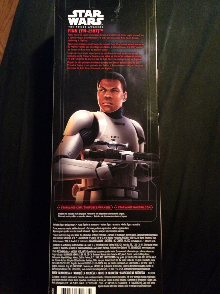 Finn (fn-2187) - Hasbro (The Force Awakens) action figure collectible [Barcode 630509390885] - Main Image 2