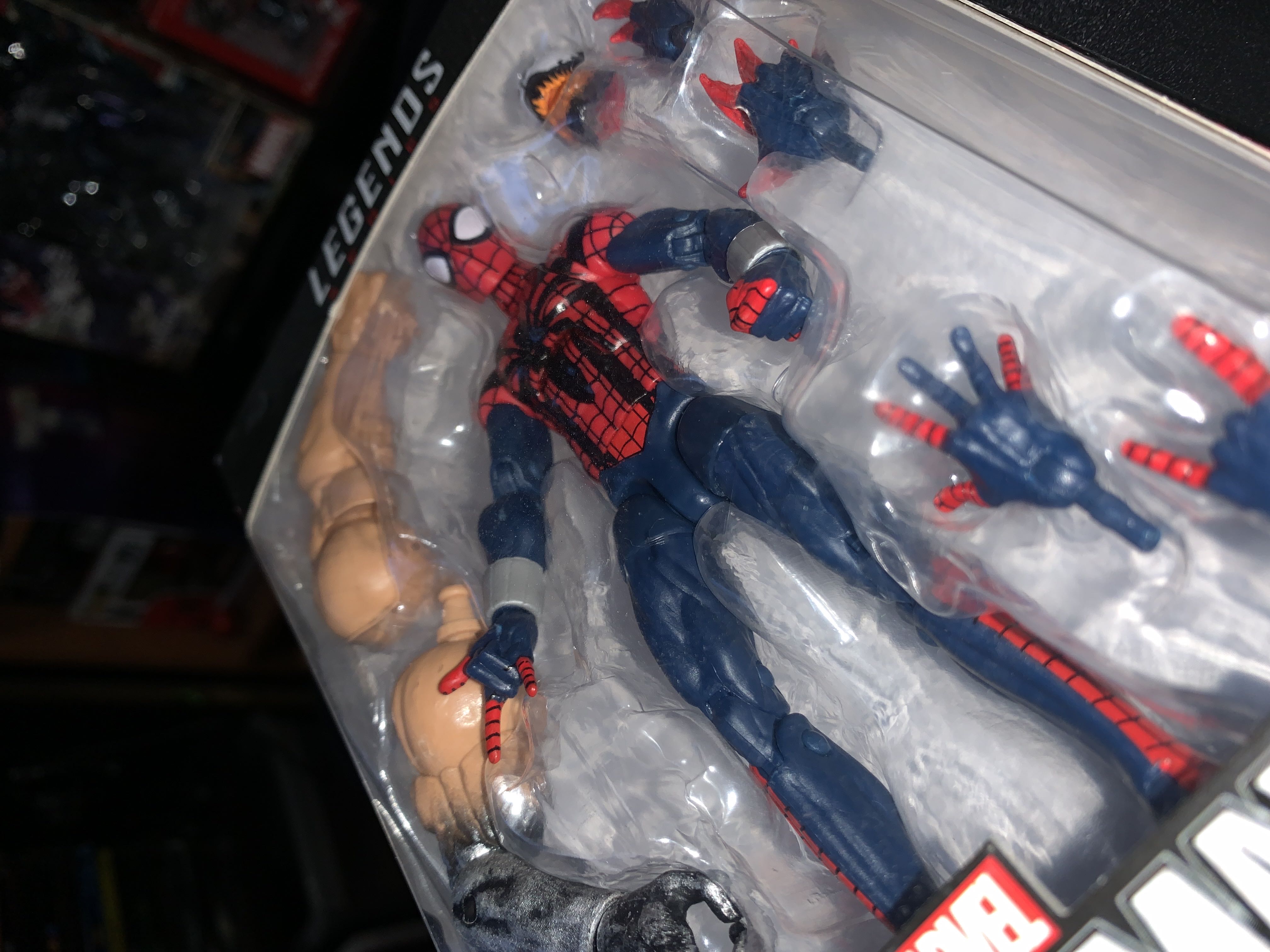 Edge Of Spider-Verse Spider-Man (Absorbing Man) - Hasbro (Marvel Legends (BAF - Absorbing Man)) action figure collectible [Barcode 630509397402] - Main Image 3