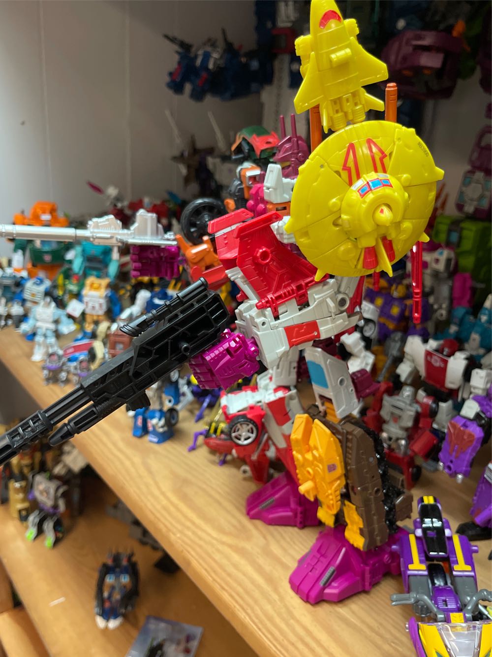 Computron - Hasbro (Transformers: Combiner Wars) action figure collectible [Barcode 630509407781] - Main Image 4