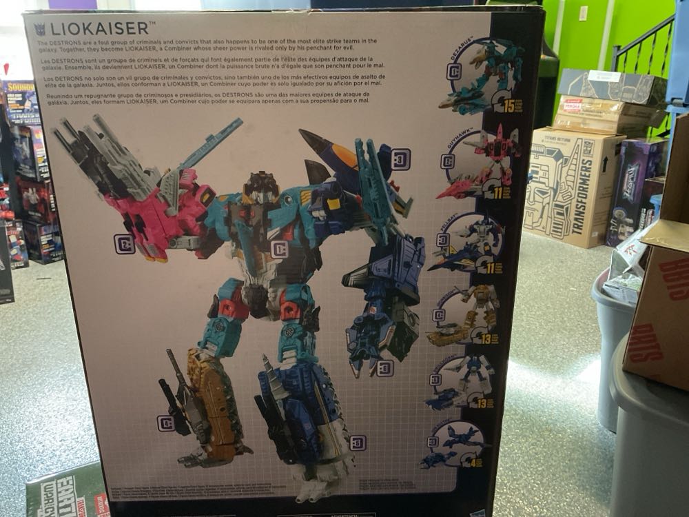 Transformers Combiner Wars Liokaiser - Hasbro (Combiner Wars) action figure collectible [Barcode 630509416578] - Main Image 4