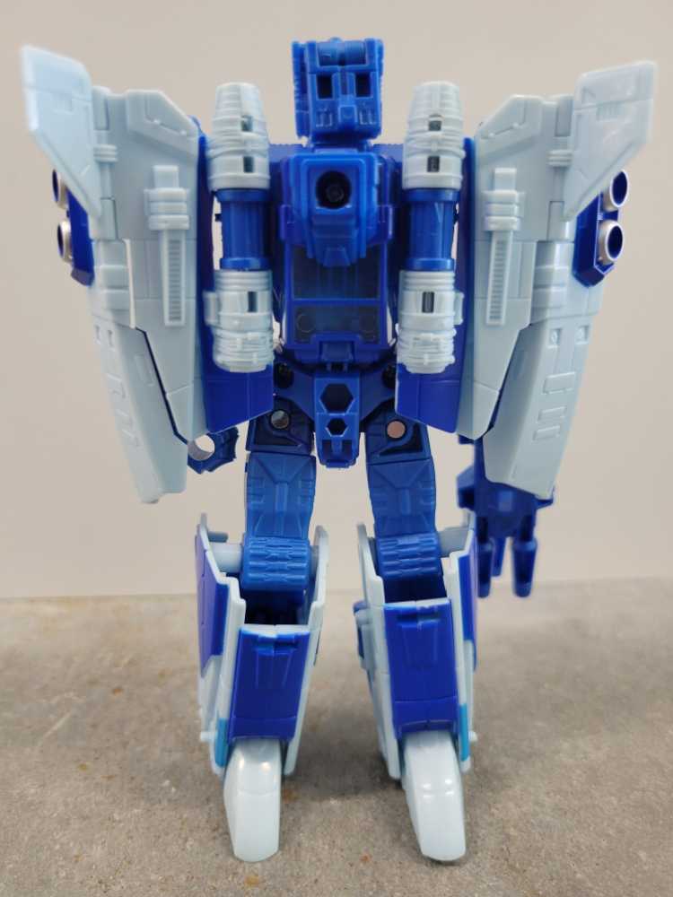 Transformers Titans Return Scourge And Fracas - Hasbro (Deluxe Class) action figure collectible [Barcode 630509431328] - Main Image 3