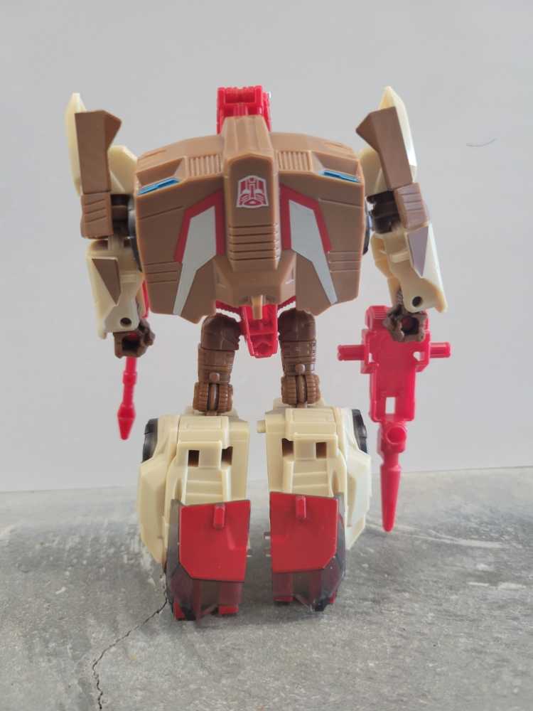 Chromedome - Titans Return - Hasbro/Takara (Transformers Titans Return) action figure collectible [Barcode 630509450640] - Main Image 3