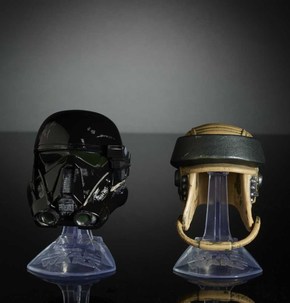 Death Trooper And Rebel Helmets - Hasbro (Star Wars Rogue One) action figure collectible [Barcode 630509468355] - Main Image 3
