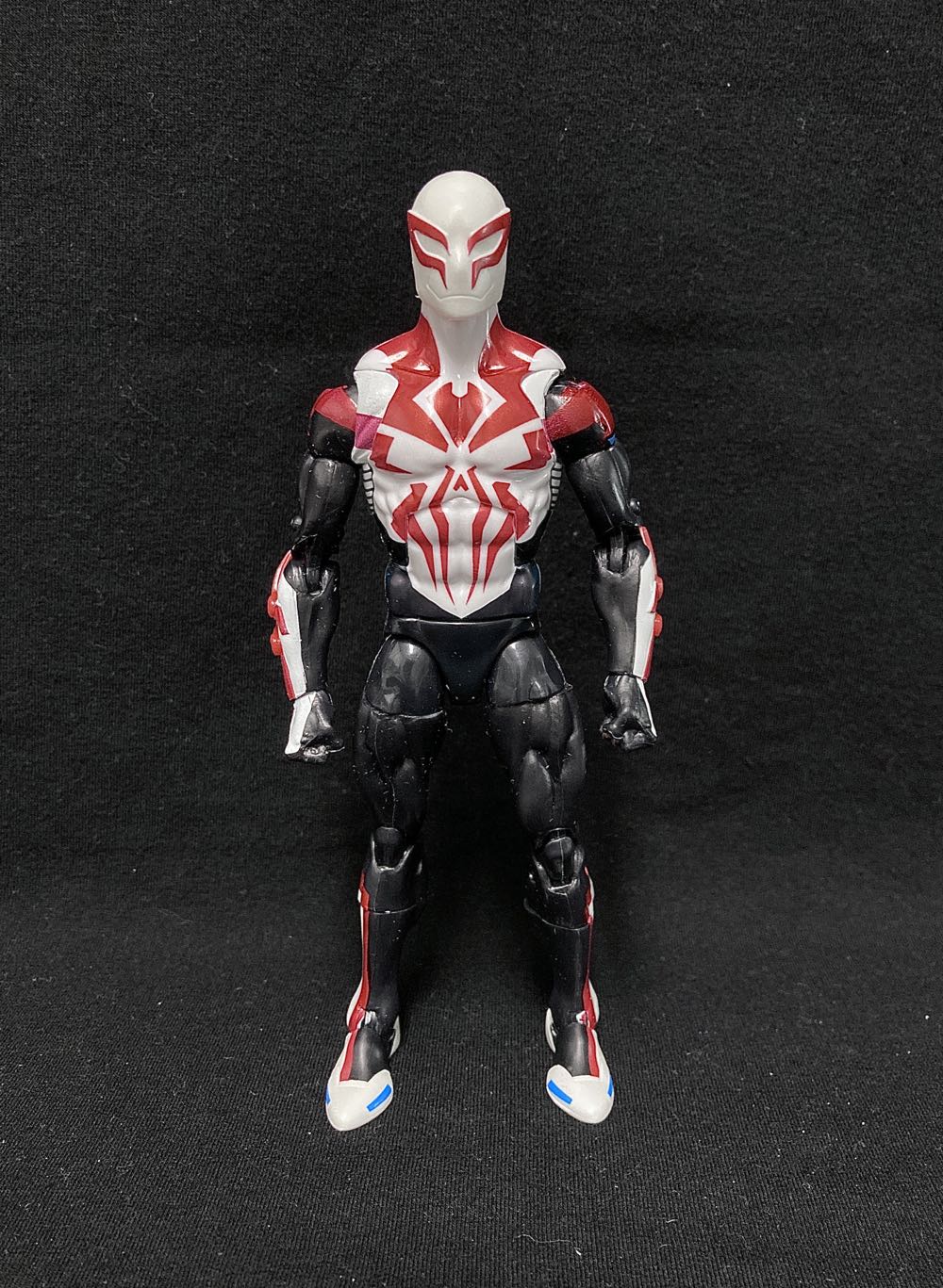 Spider-Man 2099 (Miguel O’Hara v2) - Hasbro (Marvel Legends Sandman BAF Series) action figure collectible [Barcode 630509490554] - Main Image 3
