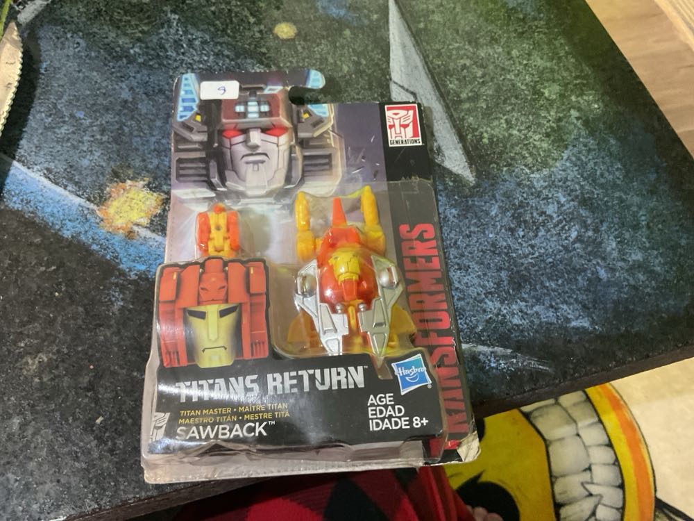 Transformers Titans Return: Saw Back - Hasbro (Transformers Generations: Titans Return) action figure collectible [Barcode 630509494361] - Main Image 3