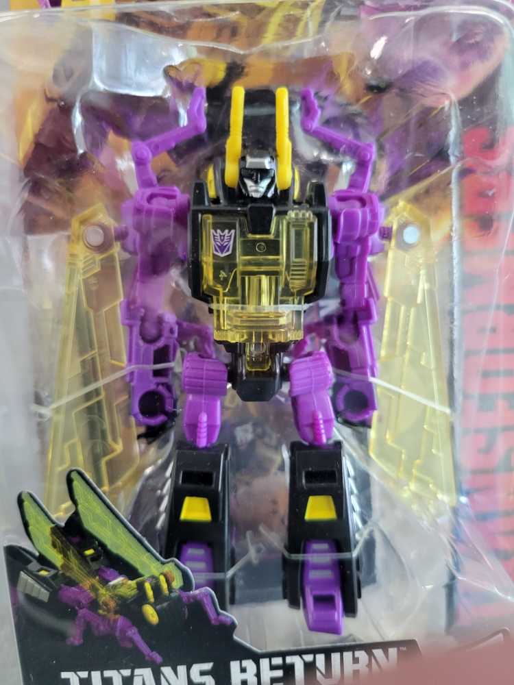 Titans Return Kickback - Hasbro (Transformers: Titans Return) action figure collectible [Barcode 630509494408] - Main Image 3