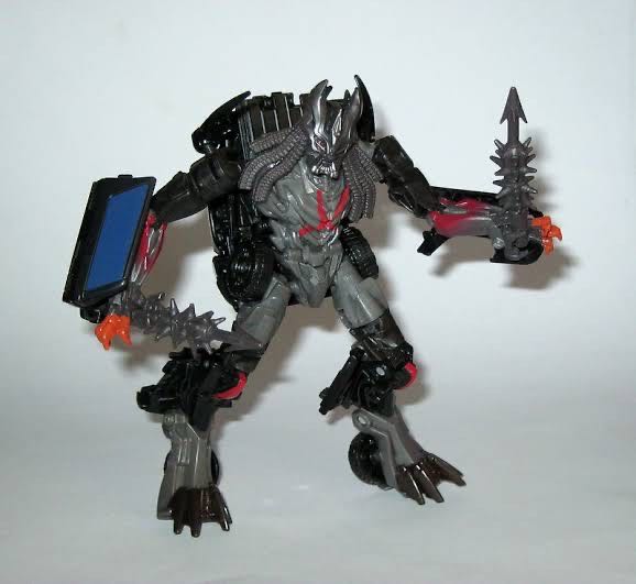 Berserker (The Last Knight) - Hasbro (Transformers Deluxe Class) action figure collectible [Barcode 630509516421] - Main Image 3
