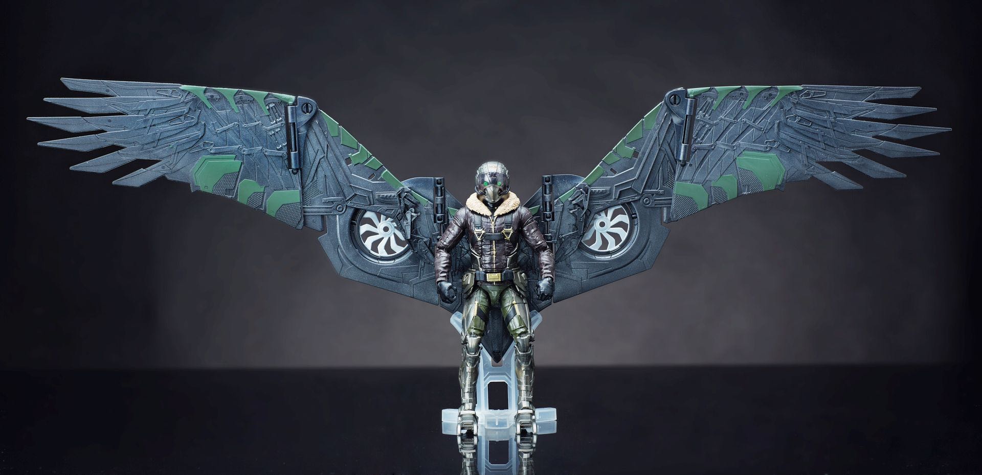 Vulture (build-a-fig) - Marvel Legends (Marvel (Spider-Man Movies - MCU)) action figure collectible [Barcode 630509517374] - Main Image 4