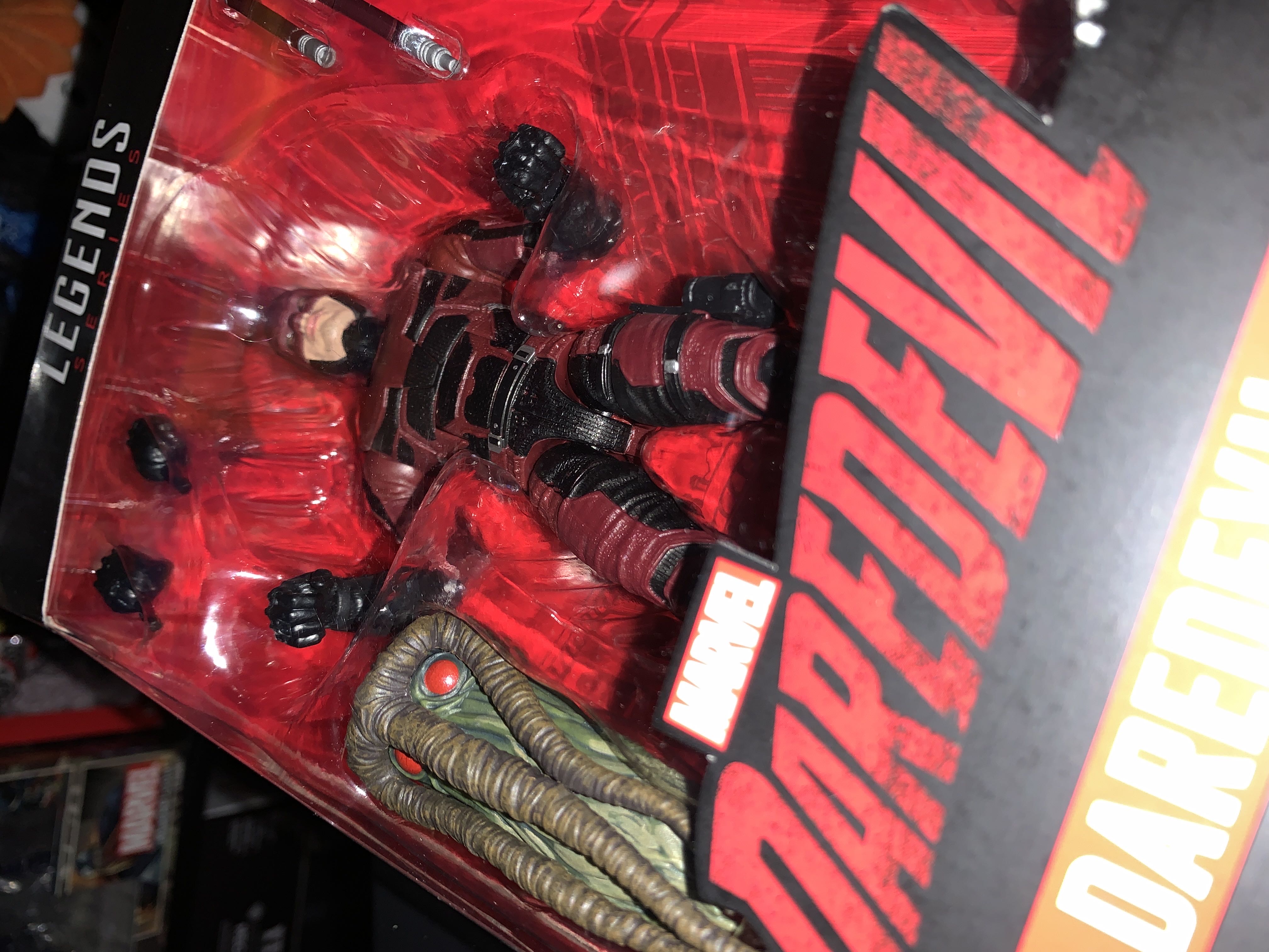 Daredevil - Hasbro (Marvel Legends Man -Thing BAF) action figure collectible [Barcode 630509526499] - Main Image 3