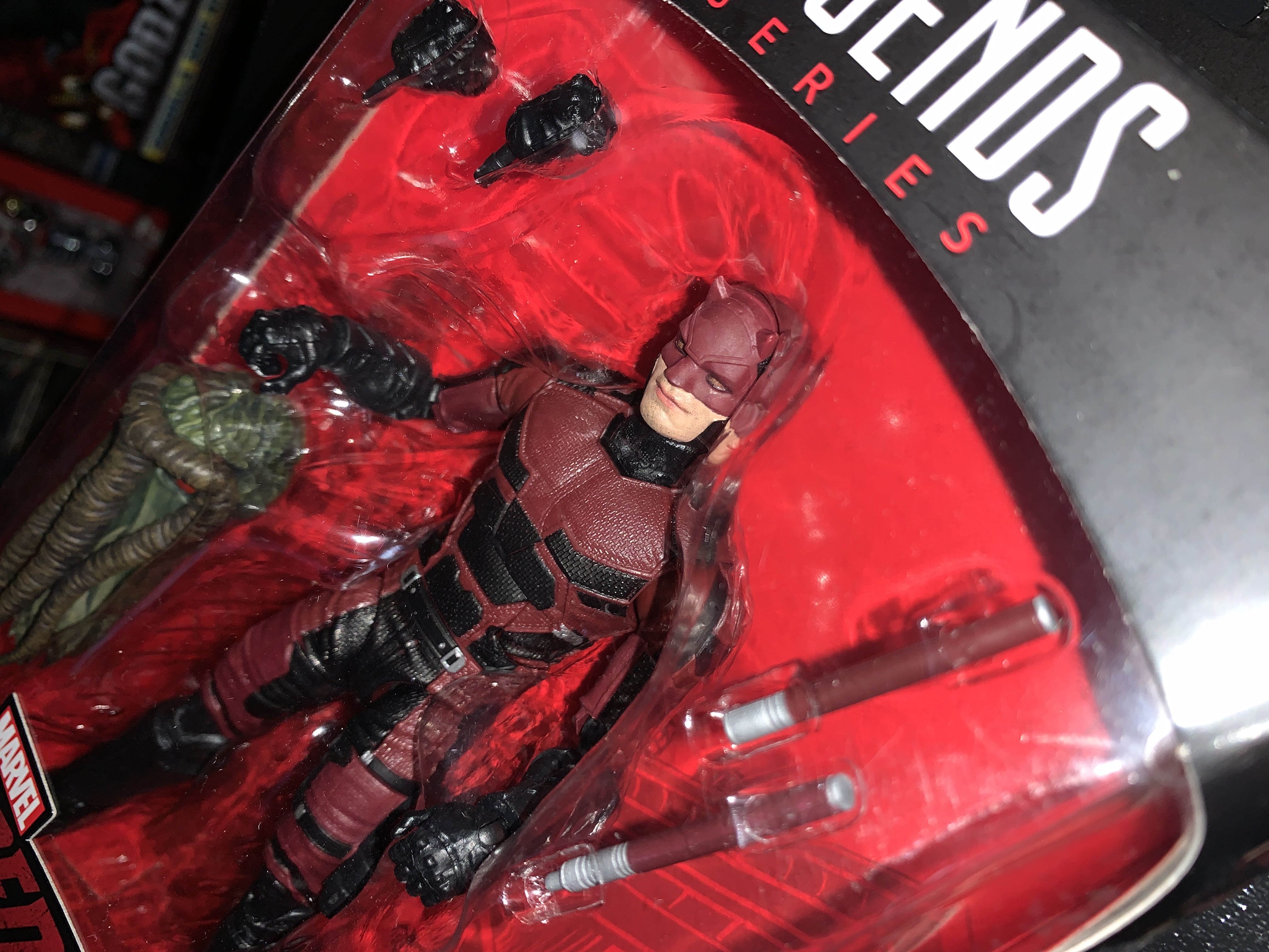 Daredevil - Hasbro (Marvel Legends Man -Thing BAF) action figure collectible [Barcode 630509526499] - Main Image 4