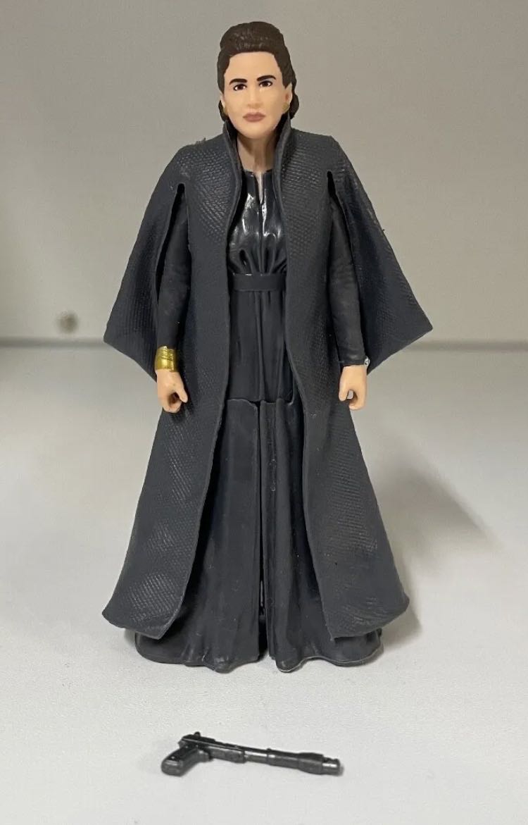 General Leia Organa TLJ Force Link - Hasbro (Star Wars Episode VIII: The Last Jedi) action figure collectible [Barcode 630509532735] - Main Image 4