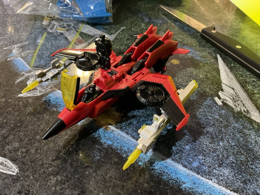 Transformers Titans Return Windblade And Scorchfire - Hasbro (Transformers Titans Return) action figure collectible [Barcode 630509550104] - Main Image 4