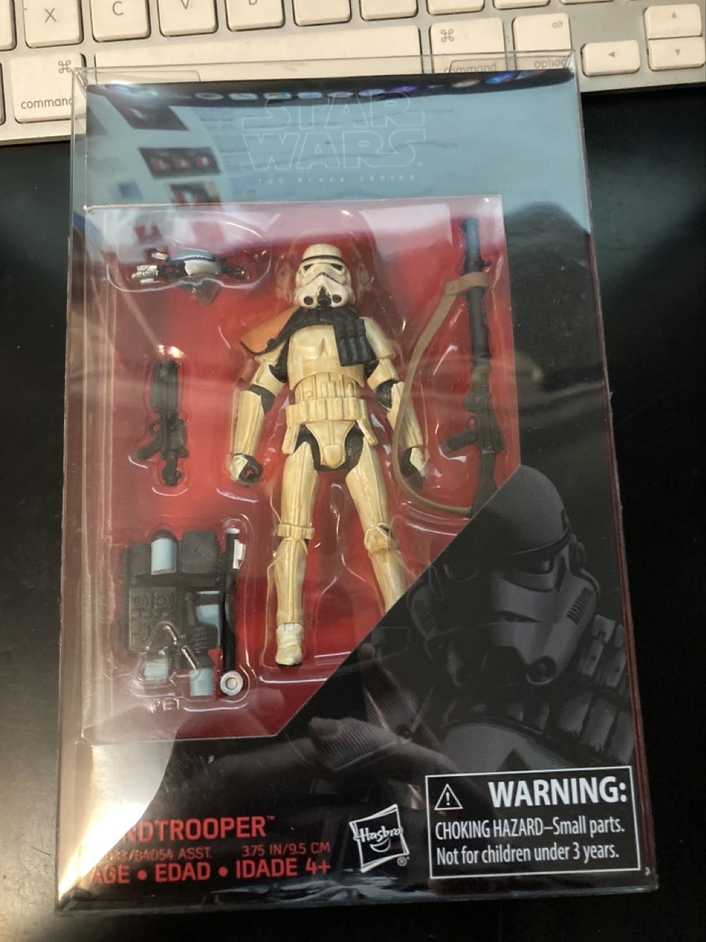 Black Series 3.75” - Sandtrooper - Hasbro (Star Wars) action figure collectible [Barcode 630509576524] - Main Image 3