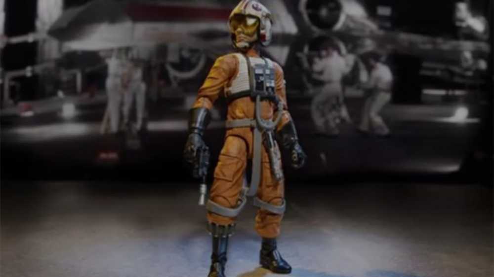 SW BS Retro Luke Skywalker 40th Anniversary - Hasbro (Star Wars 40th Anniversary) action figure collectible [Barcode 630509593187] - Main Image 4