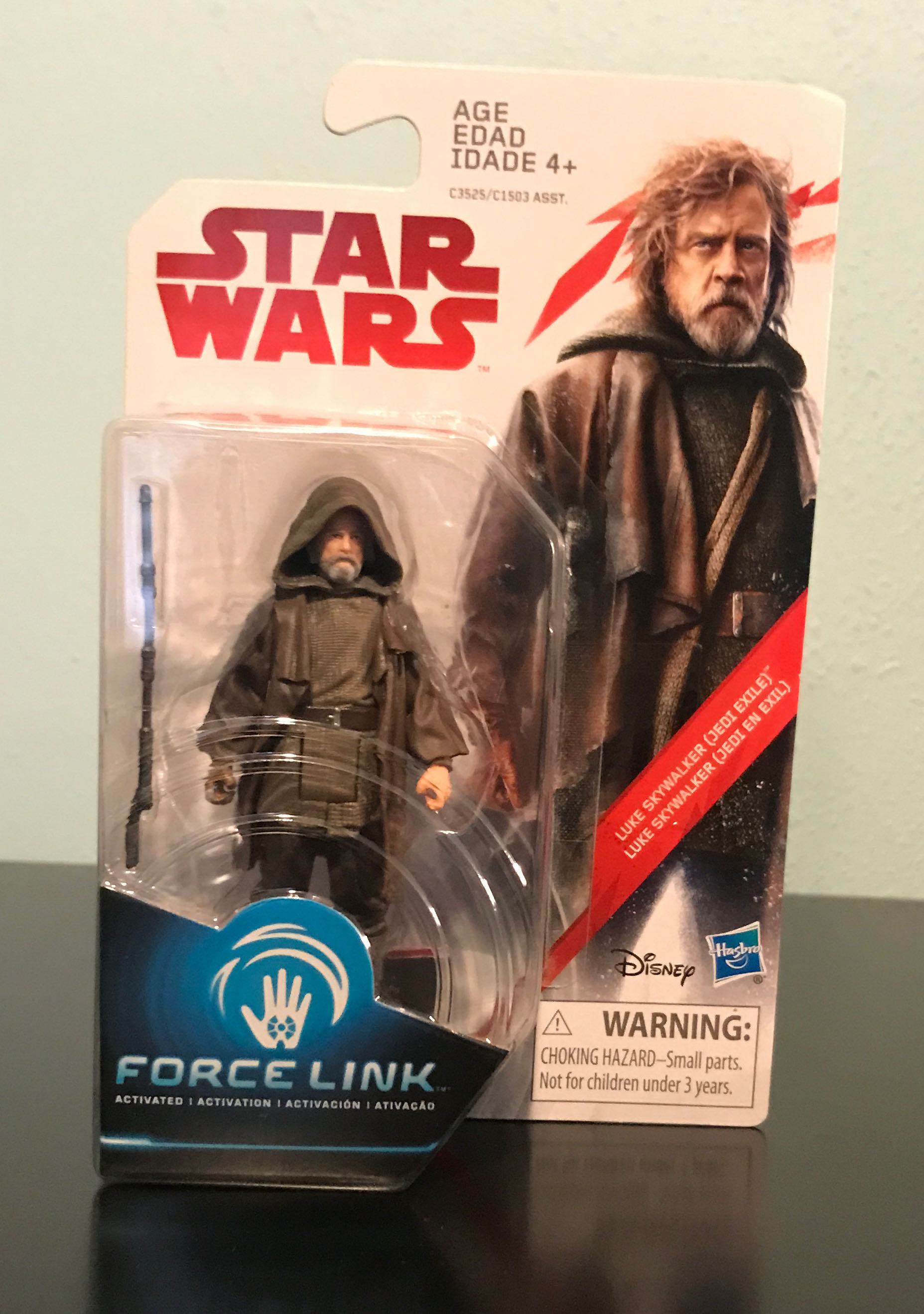 Luke Skywalker (Jedi Exile) - Disney / Hasbro (Star Wars:  Episode VIII - The Last Jedi) action figure collectible [Barcode 630509596379] - Main Image 3