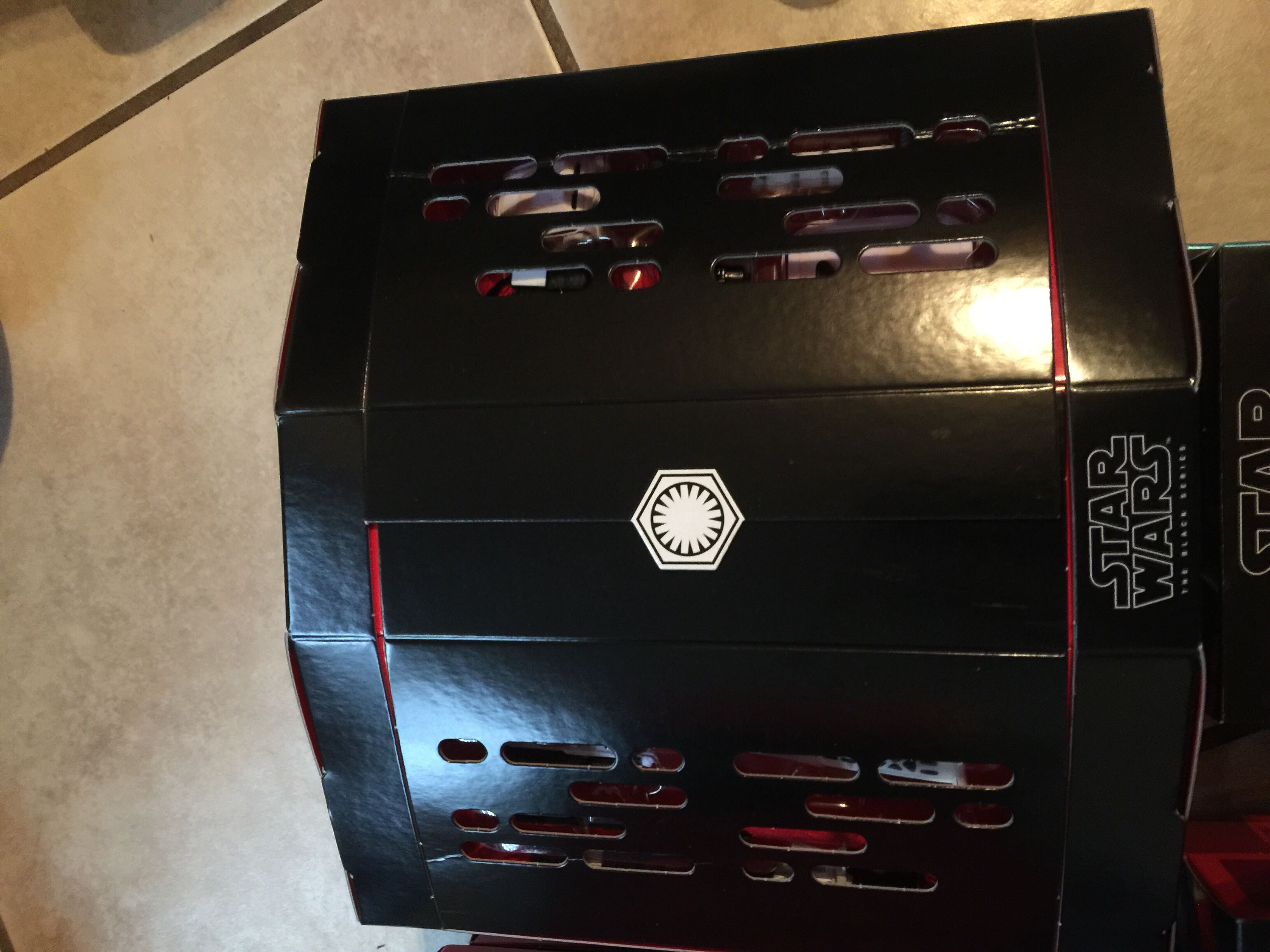 First Order Stormtrooper With Gear - Hasbro (SW BS Exclusive 2015-2020) action figure collectible [Barcode 630509602872] - Main Image 4