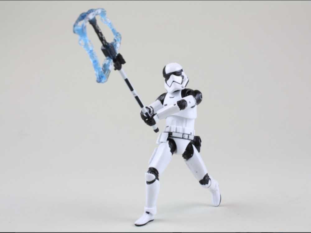 First Order Stormtrooper Executioner - Kenner / Disney / Hasbro (The Black Series 3.75” (2015 - 2017)) action figure collectible [Barcode 630509603961] - Main Image 4