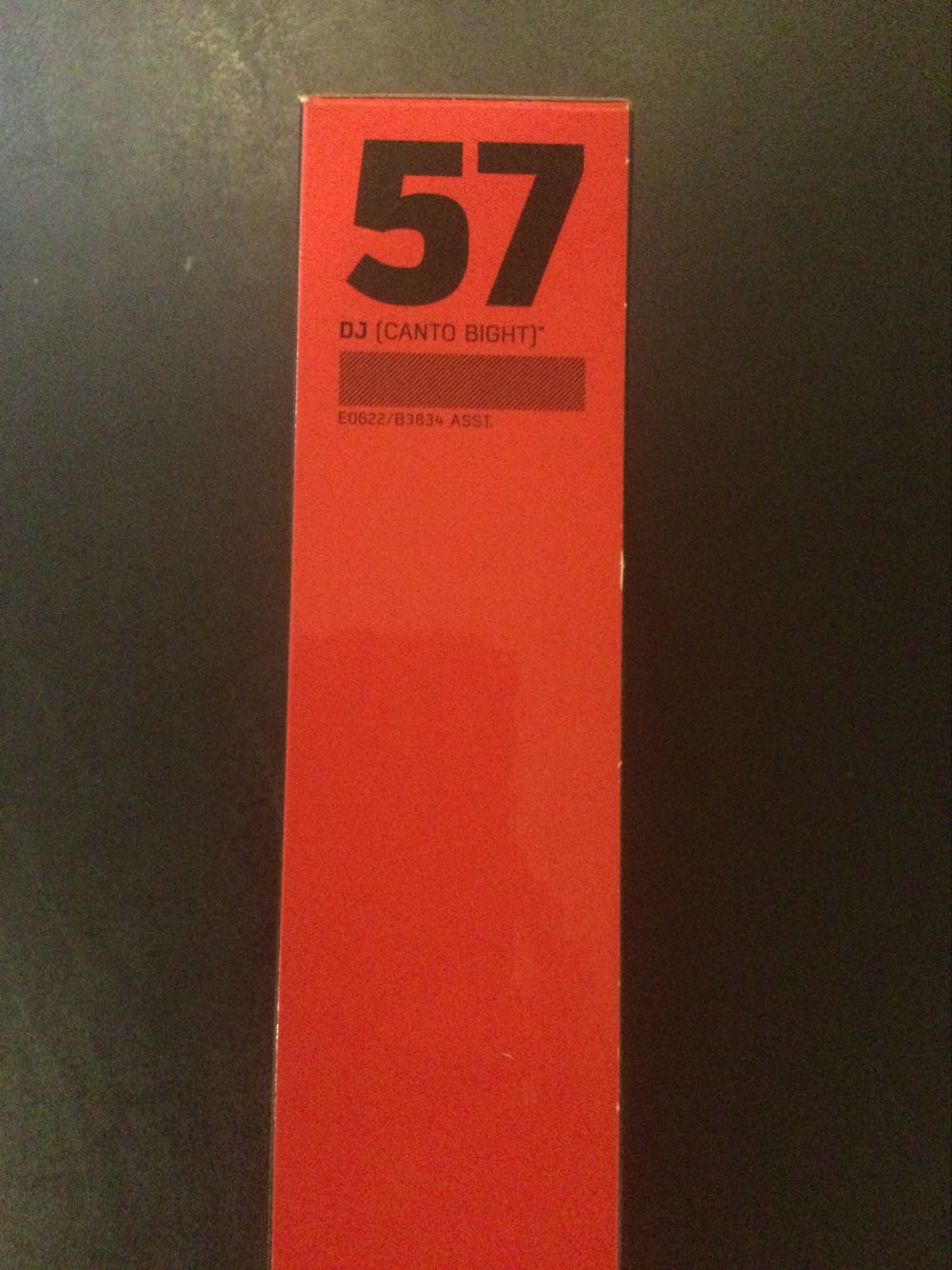 DJ (Canto Bight) (#57) - Hasbro (Star Wars: Episode VIII - The Last jedi) action figure collectible [Barcode 630509615964] - Main Image 4