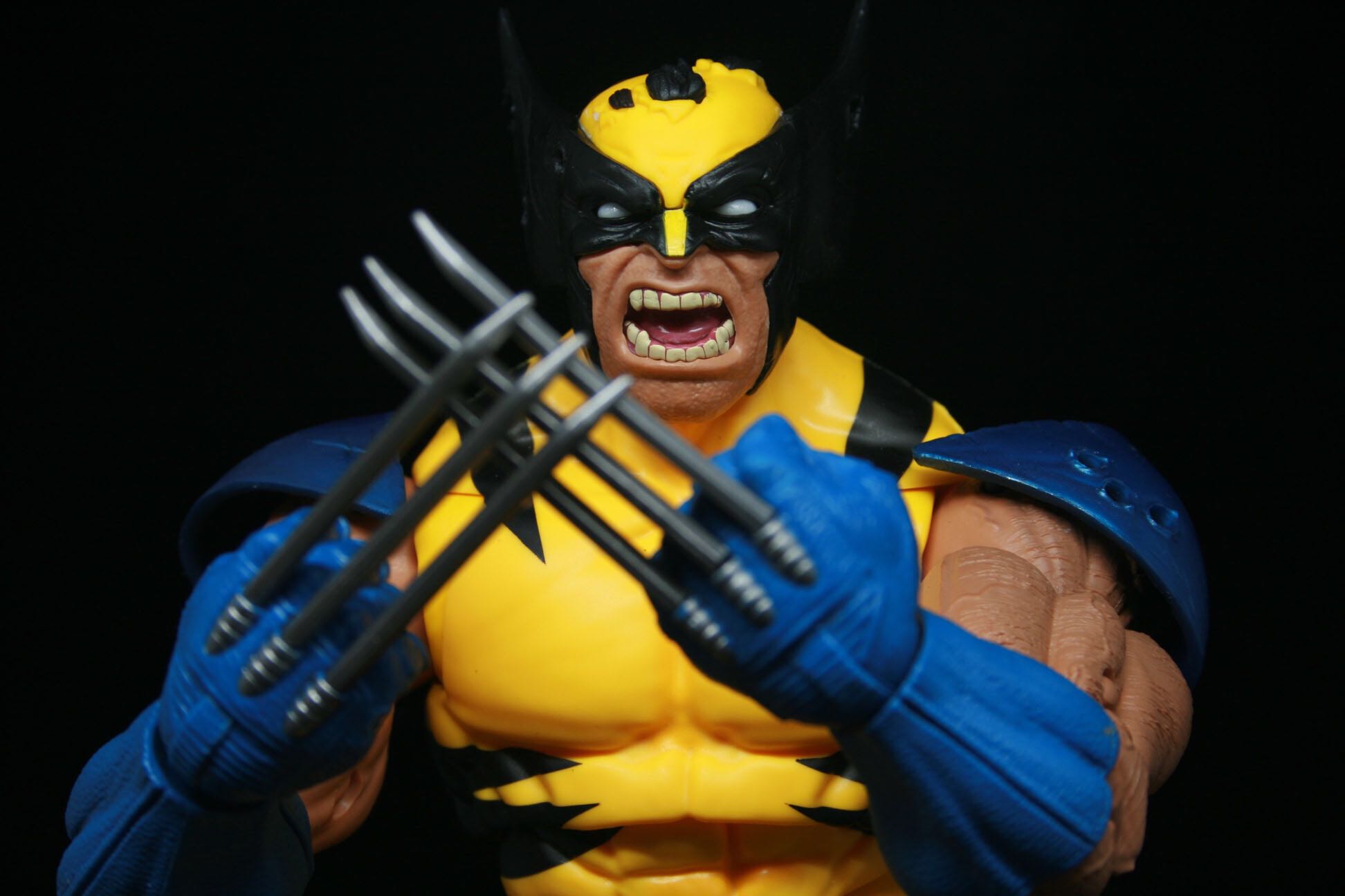 Marvel Legends Wolverine - Hasbro (Marvel Legends 12 Inch Series) action figure collectible [Barcode 630509620487] - Main Image 4
