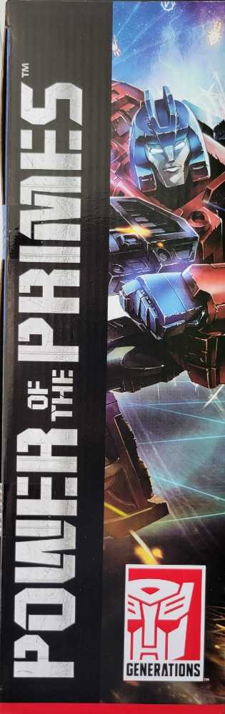 Power Of The Primes: Orion Pax to Optimus Prime - Hasbro (The Transformers) action figure collectible [Barcode 630509620777] - Main Image 3