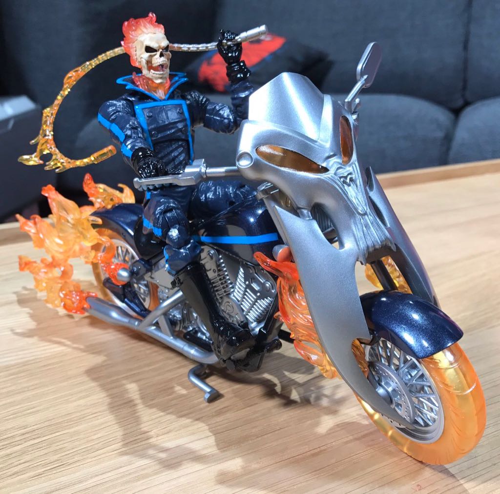 Ghost Rider with Motorcycle - Hasbro (Marvel Legends) action figure collectible [Barcode 630509626472] - Main Image 2