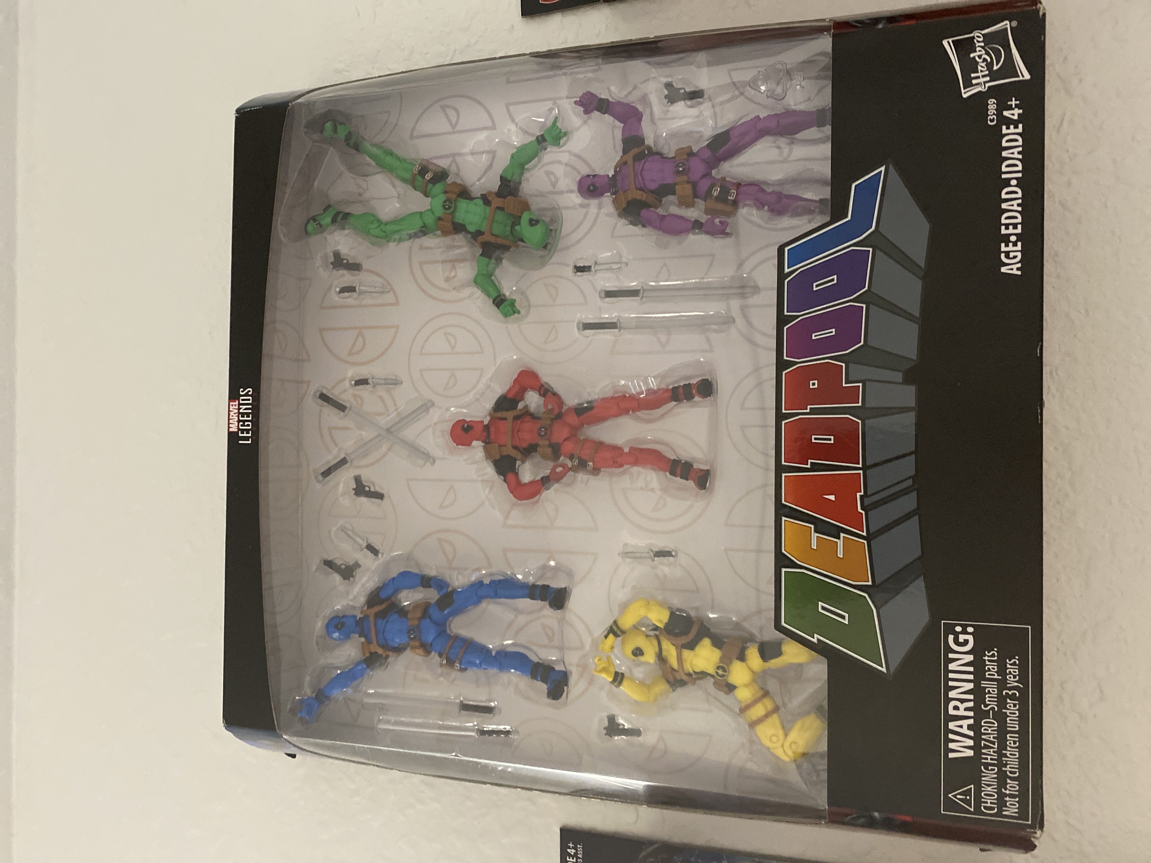 Marvel Legends: Deadpool - Hasbro (Marvel Legends) action figure collectible [Barcode 630509632039] - Main Image 3