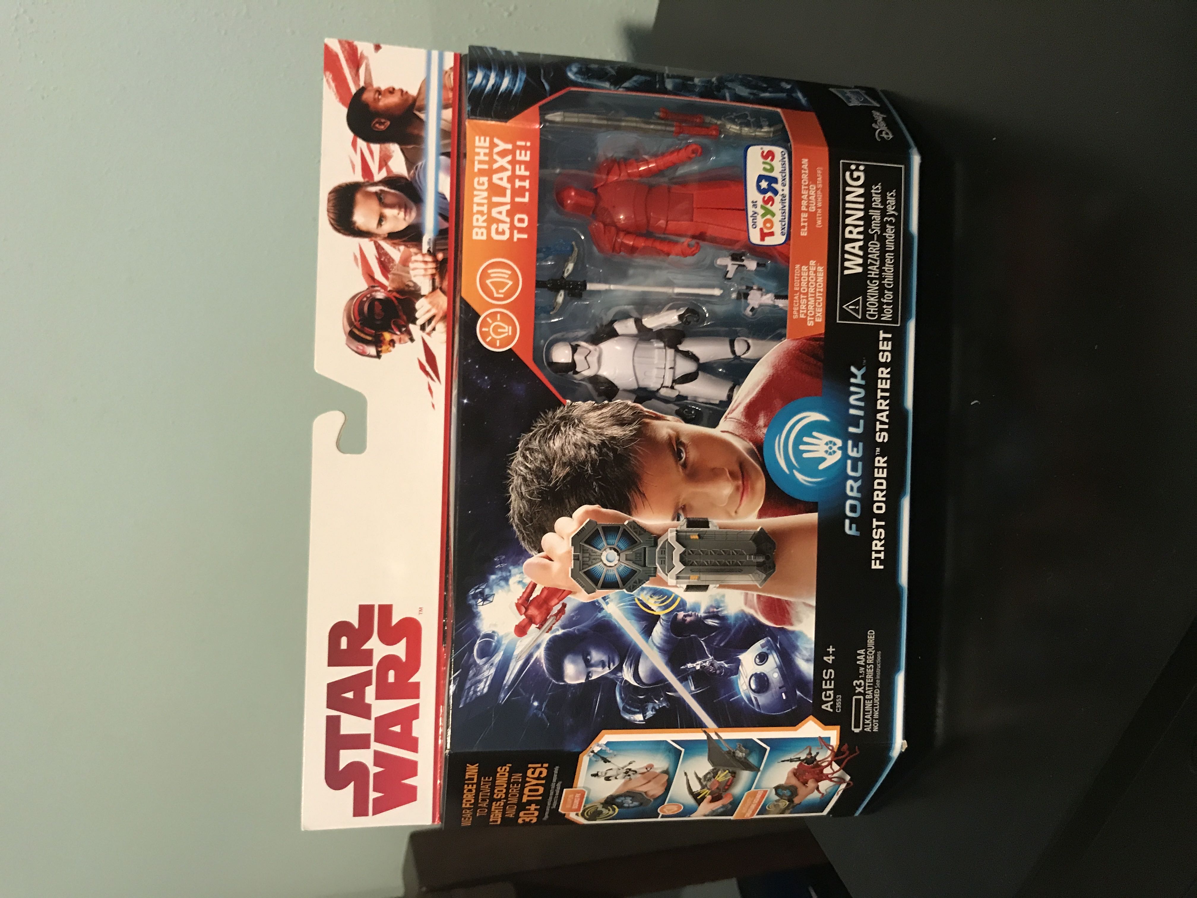 First Order Starter Set: Force Link - Hasbro (ToysRUs Exclusive) action figure collectible [Barcode 630509639182] - Main Image 3