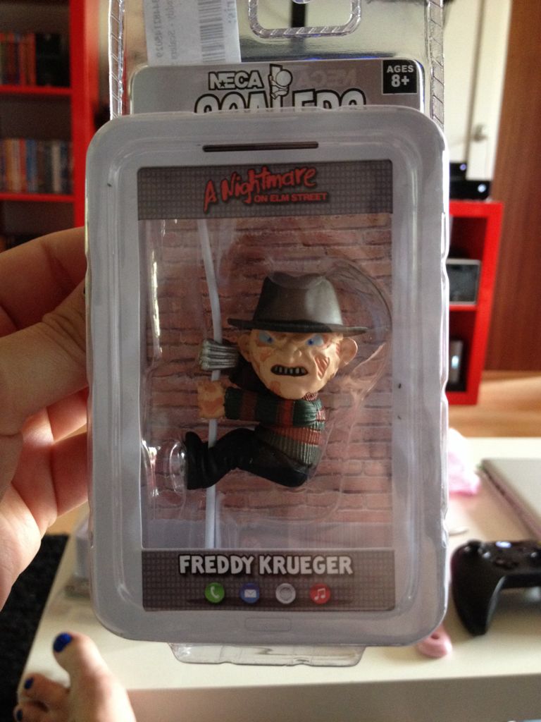 Neca Scalers Freddy Krueger - Neca (Horror Movies) action figure collectible [Barcode 634482145029] - Main Image 1