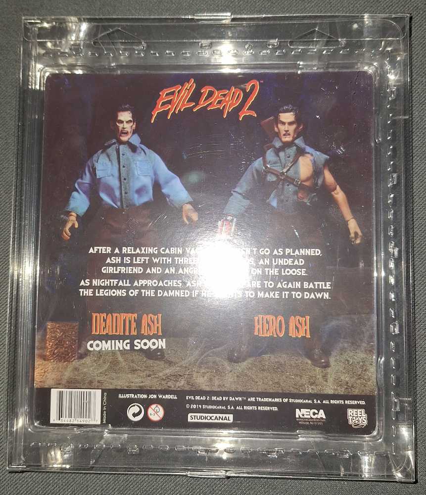 Hero Ash Retro Clothed - Neca (Evil Dead) action figure collectible [Barcode 634482149027] - Main Image 4