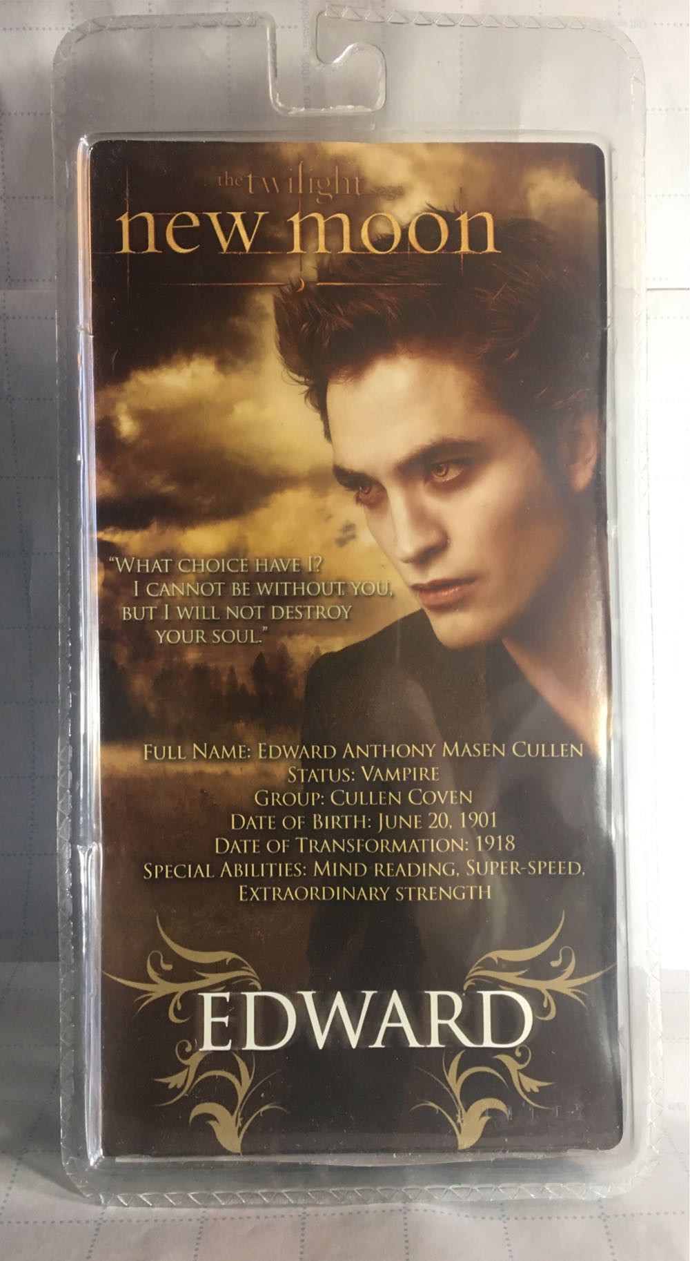 Twilight - Edward - New Moon Movie -  Action Figure (2009)(NECA) - Neca Real Toys (Twilight) action figure collectible [Barcode 634482212042] - Main Image 2