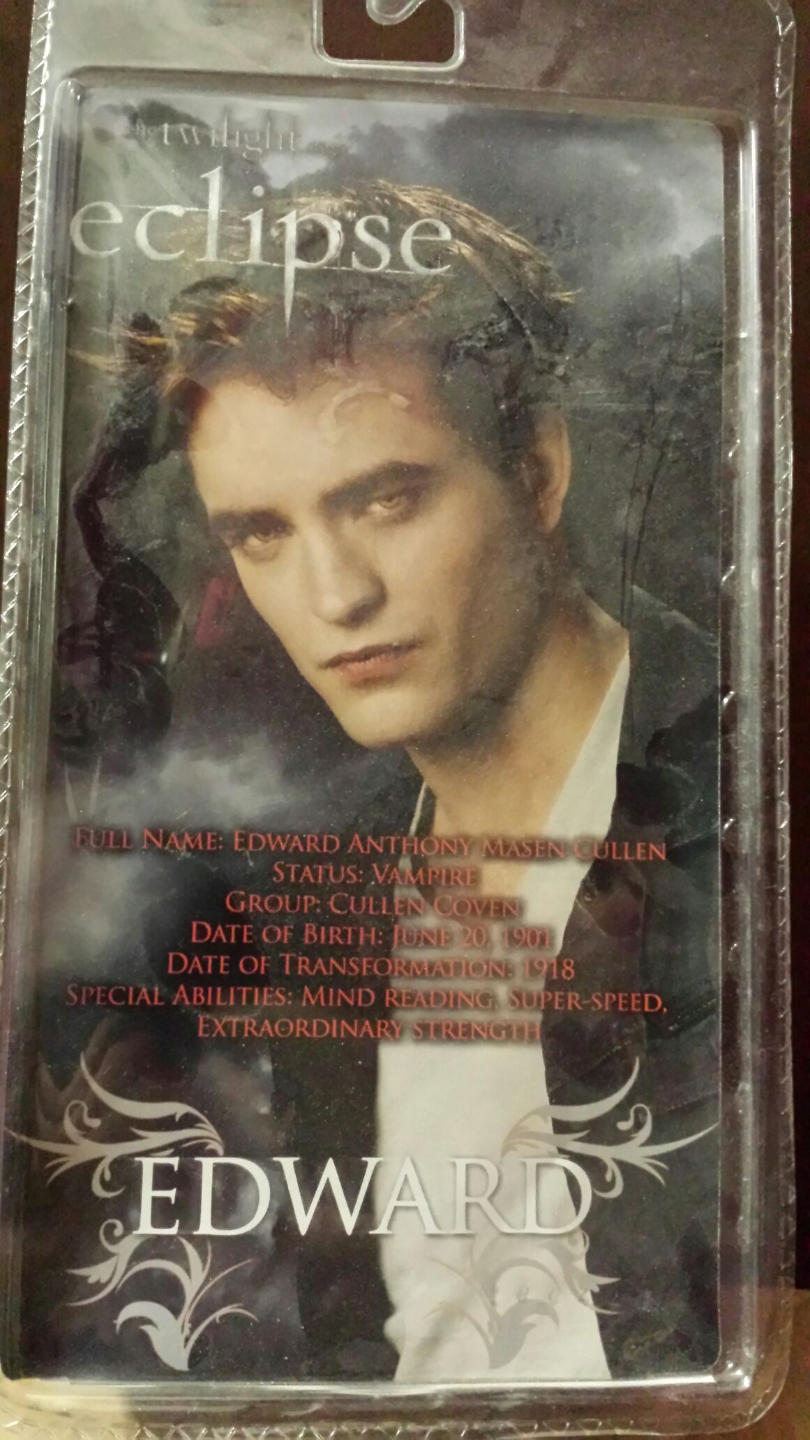 Edward Cullen - Neca/Reel Toys (The Twilight Saga Eclipse) action figure collectible [Barcode 634482221839] - Main Image 2