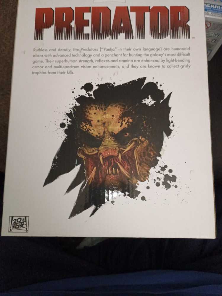 Head Knockers Predator (Jungle Hunter) Collector’s Quality Resin Statue - Neca (Predator) action figure collectible [Barcode 634482319314] - Main Image 3